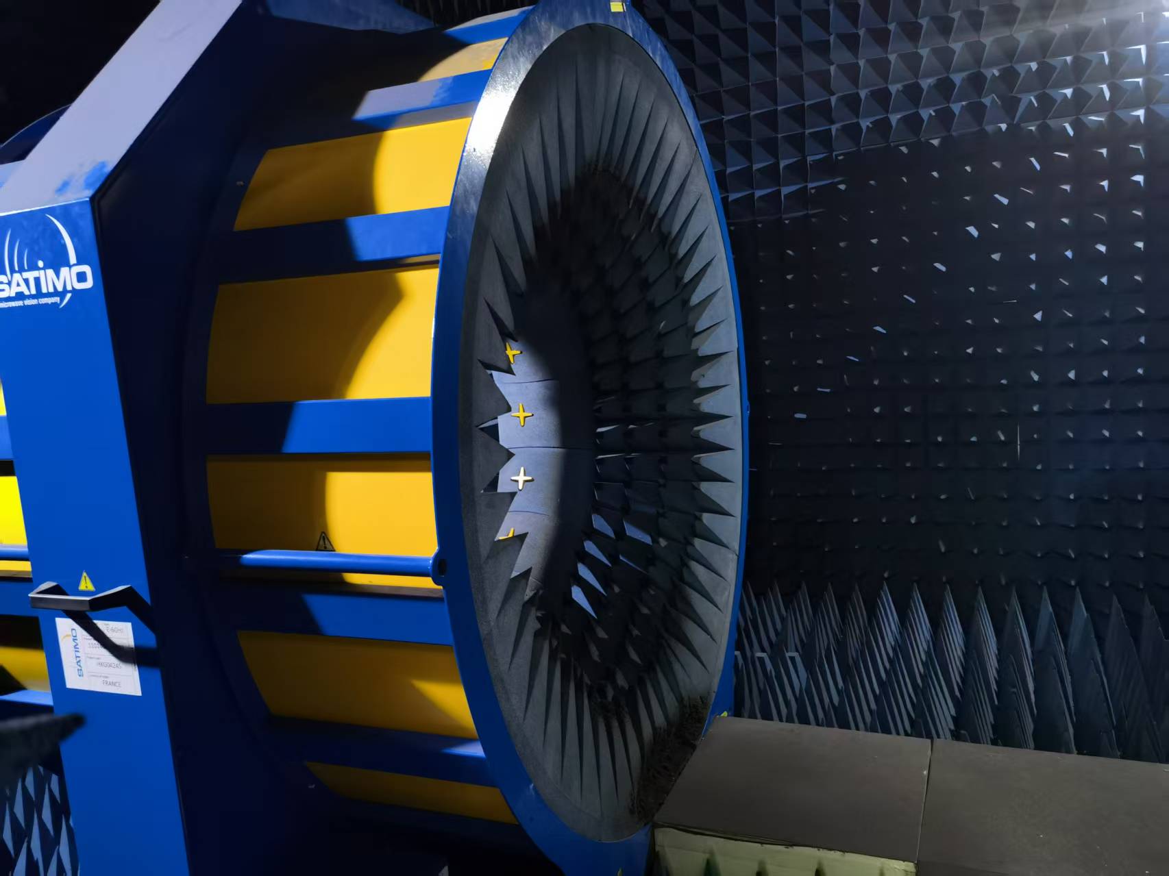 Anwei Wireless antenna test chamber